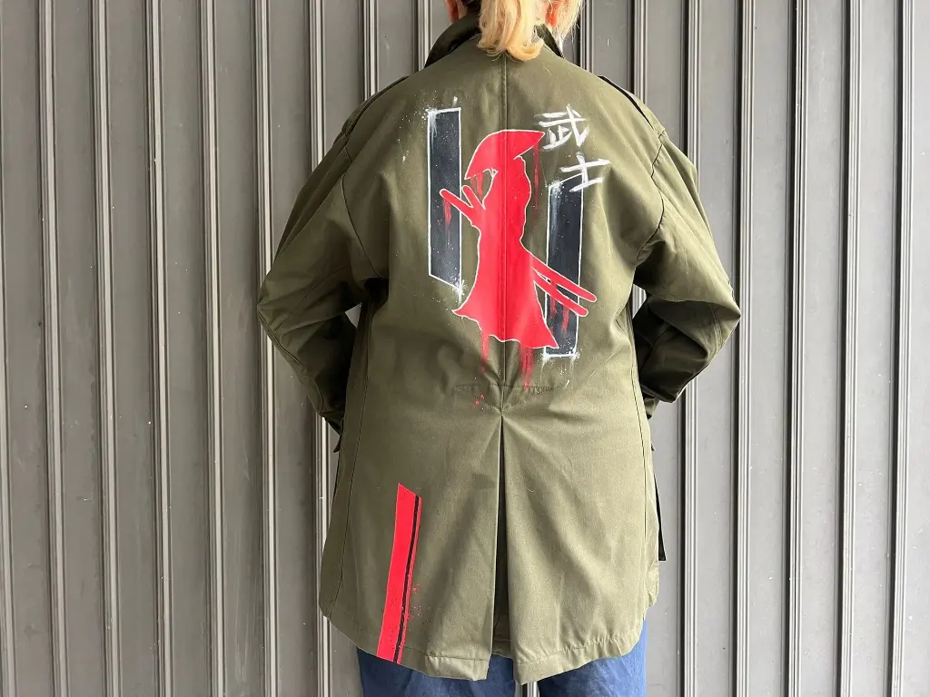 B5GBR BACK.webp
