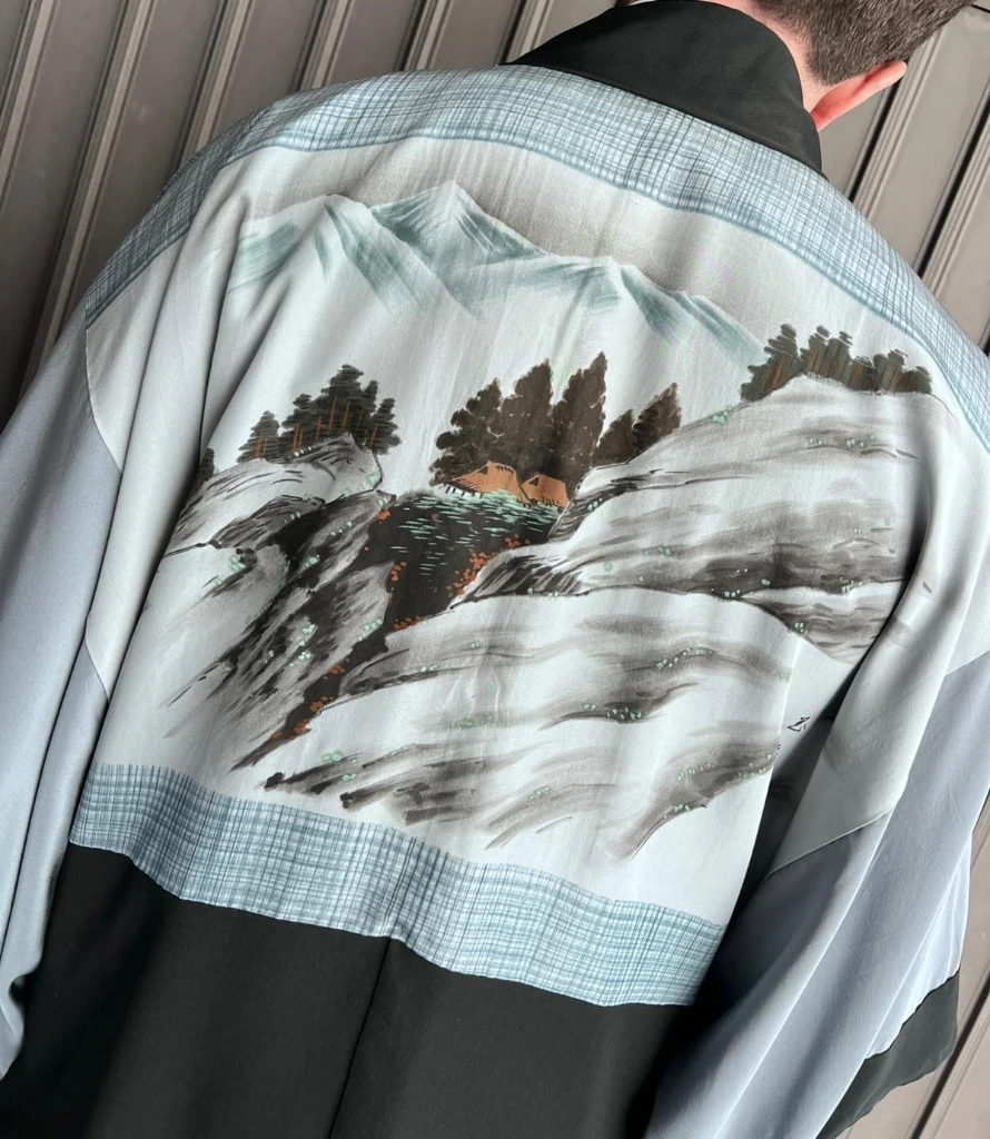 COR6A2KVV BACK INSIDEOUT PARTICULAR.webp