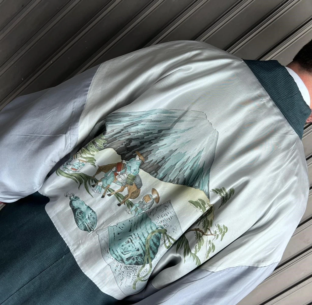 COR7A3KVF BACK INSIDEOUT PARTICULAR.webp