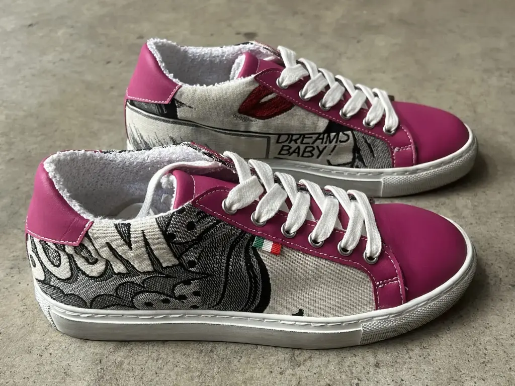 [11WFE37] WoW Sneaker Fucsia Ecru