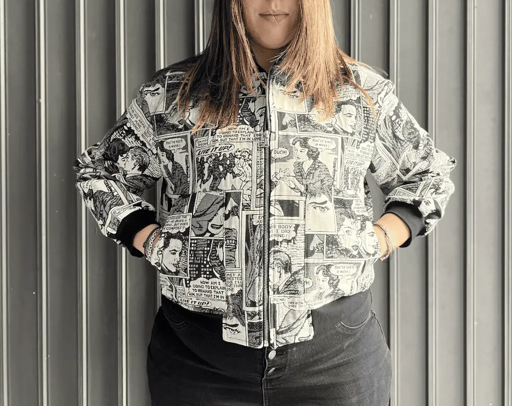 [32BHCE-L] Bomber Holly Comic Ecru