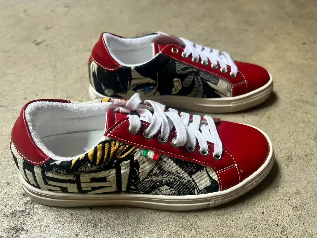 Manga Sneaker Red Ecru
