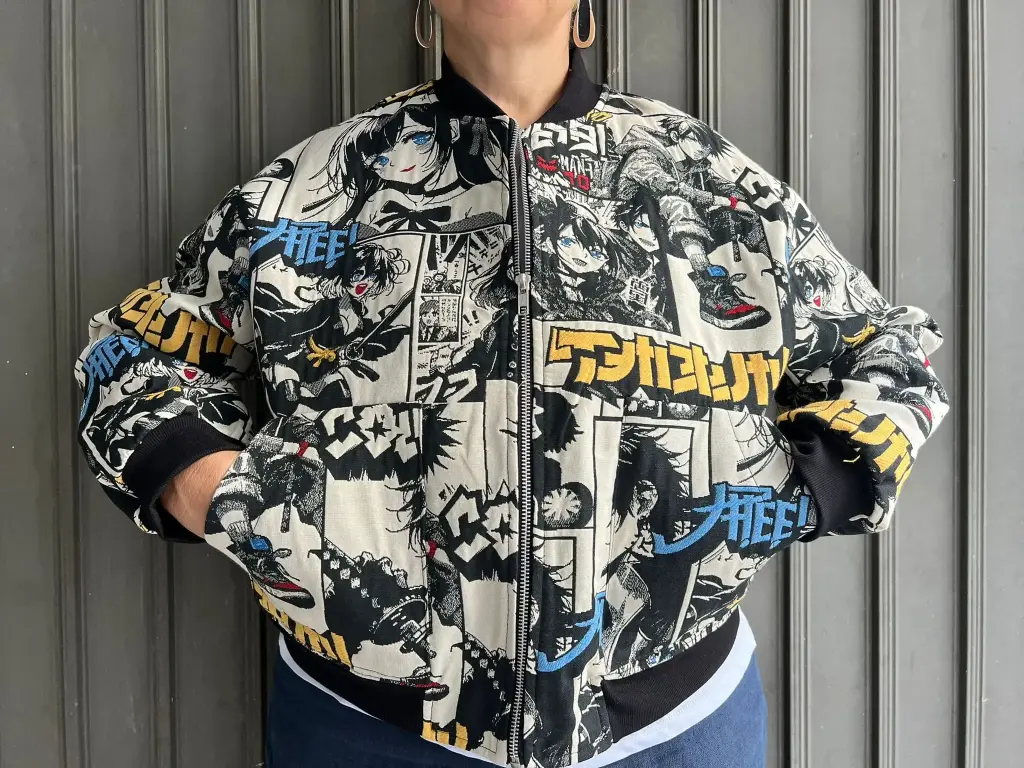 Bomber Holly Manga Ecru