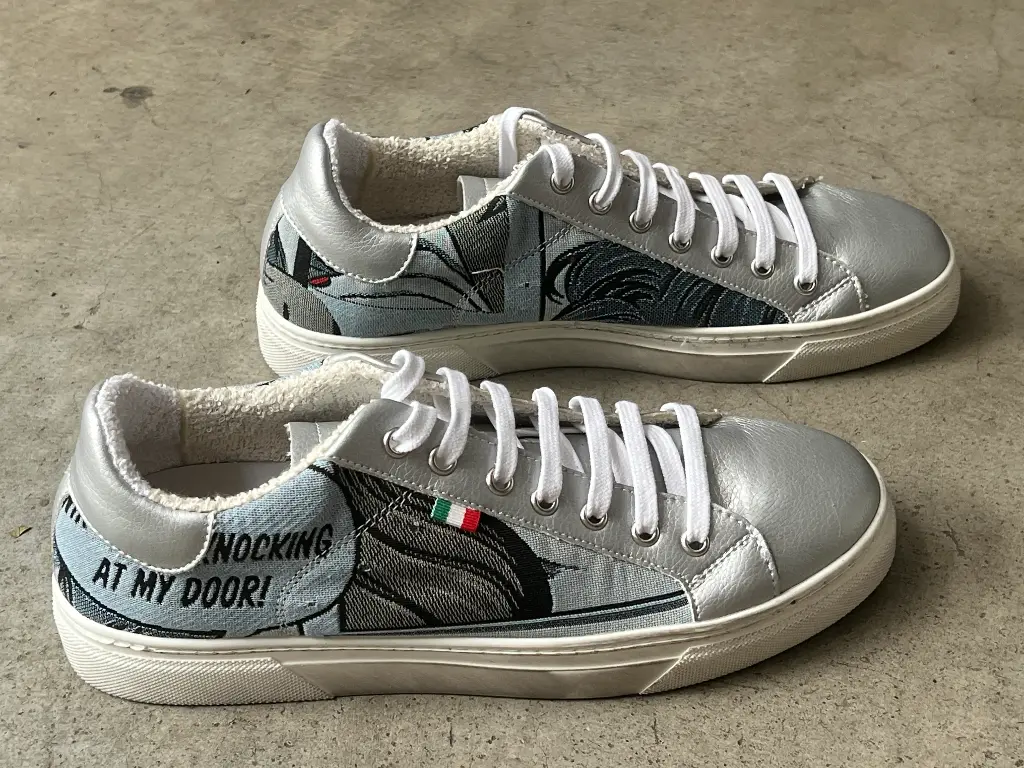 [4WSJ40] WoW Sneaker Silver Jeans