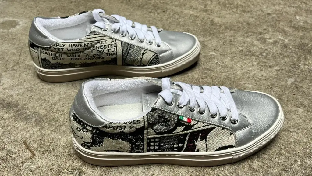 Comic Sneakers Silver Ecru
