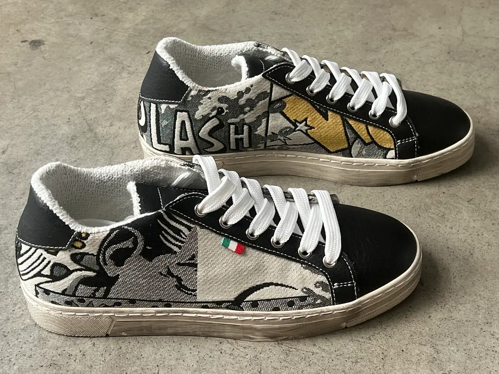 [9WBE39] WoW Sneaker Black Ecru