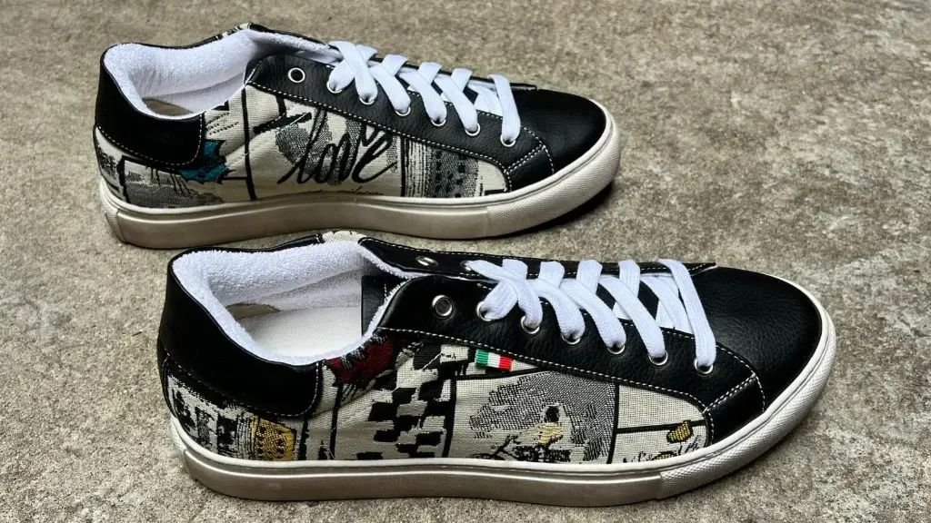 [67BBE41] Bycicle Sneaker Black  Ecru