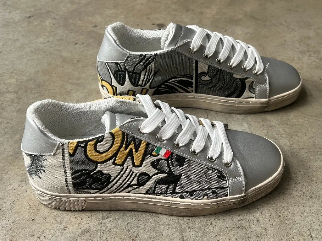 [15WBE39] WoW Sneaker Black Ecru