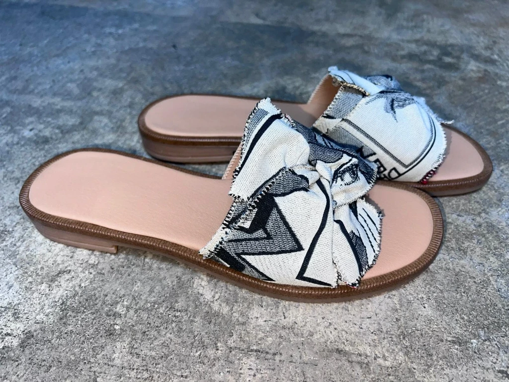 [11JM-WE39] Japan Mule Wow Ecru Taglia 39