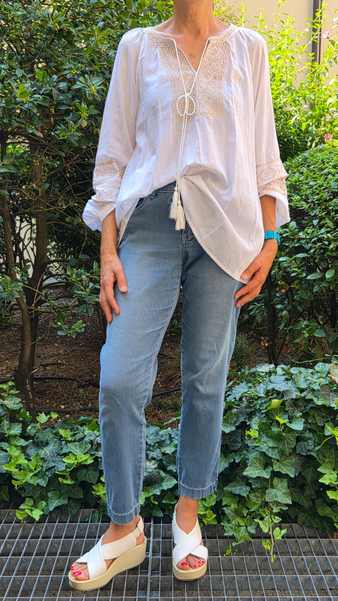 Camicia hippie bianca ricamanta