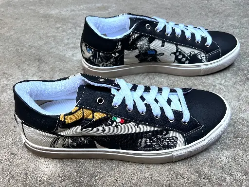 [25MBE43] Manga Sneaker black Ecru