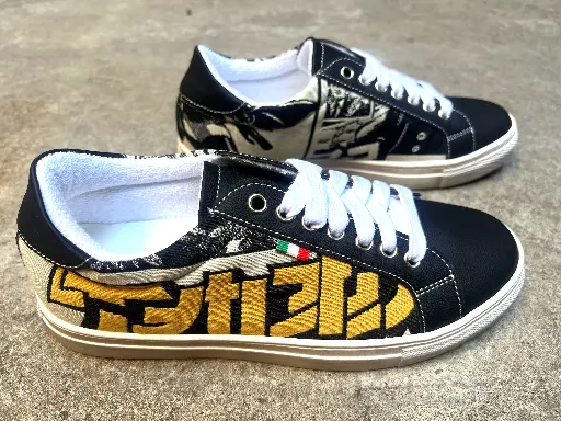 [41MBE37] Manga Sneaker Black Ecru