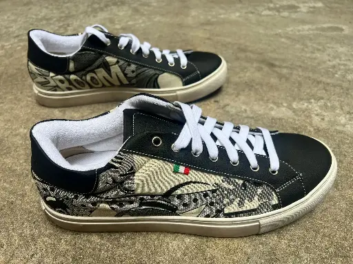 [58WBE43] Wow Sneakers  Black Ecru