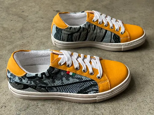 [22WCJ35] WoW Sneaker Curry Jeans