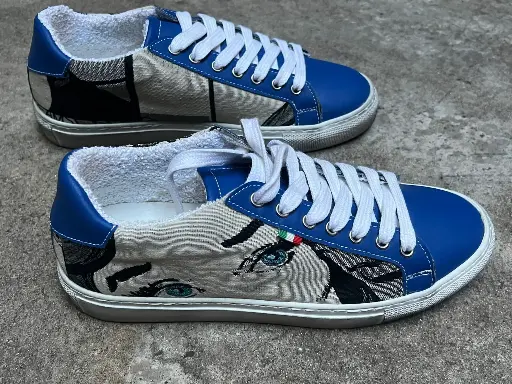 [32WNE40] WoW Sneaker Navy Ecru